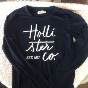 Size small Navy Hollister long sleeve tee